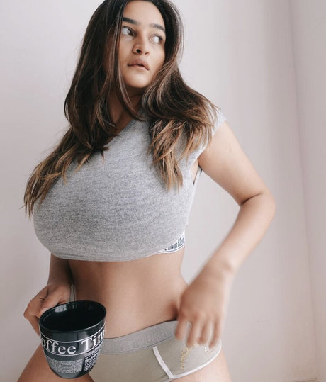 Sonali Malhotra onlyfans pictures