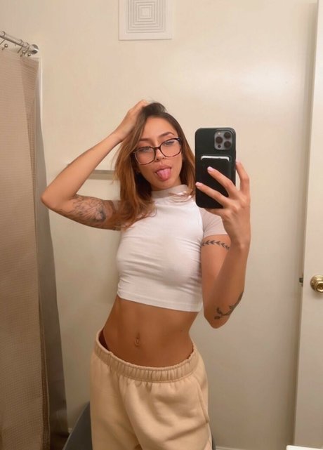 Latina Beauties nude leaked onlyfans