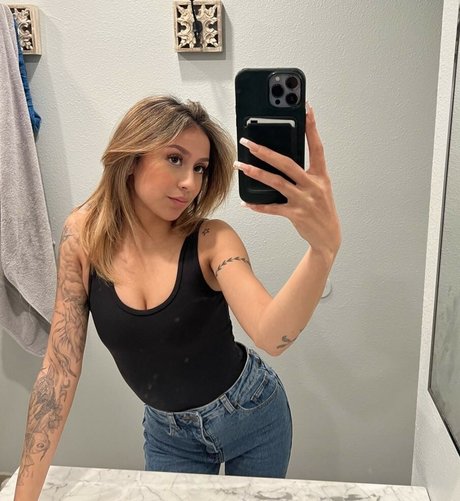 Latina Beauties onlyfans nude pictures