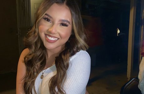 Gisselle Next Door Profile pic