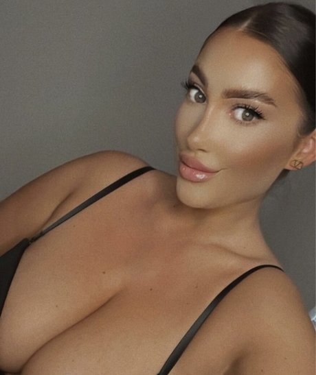 Kirstie V onlyfans leak porn