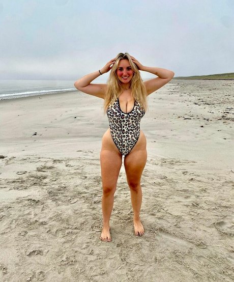 Angelina C onlyfans naked leaks