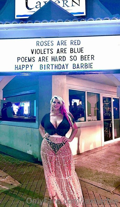 Barbie Howell onlyfans strip tease