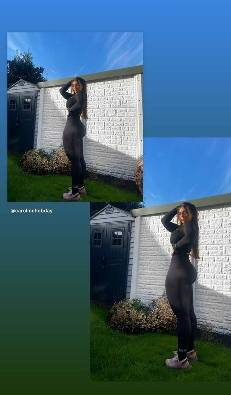 carolinehobday naked on onlyfans