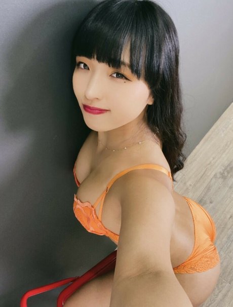 Azusa Igarashi onlyfans boobs
