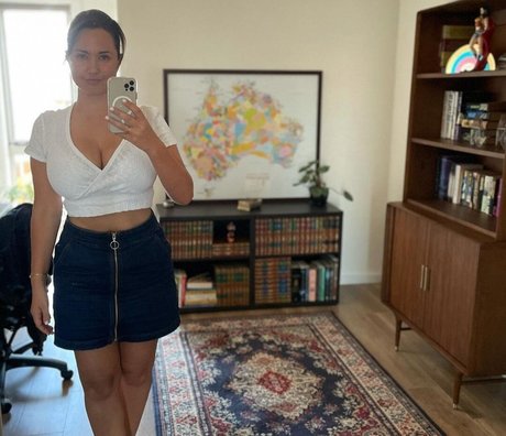 Rae Johnston onlyfans naked