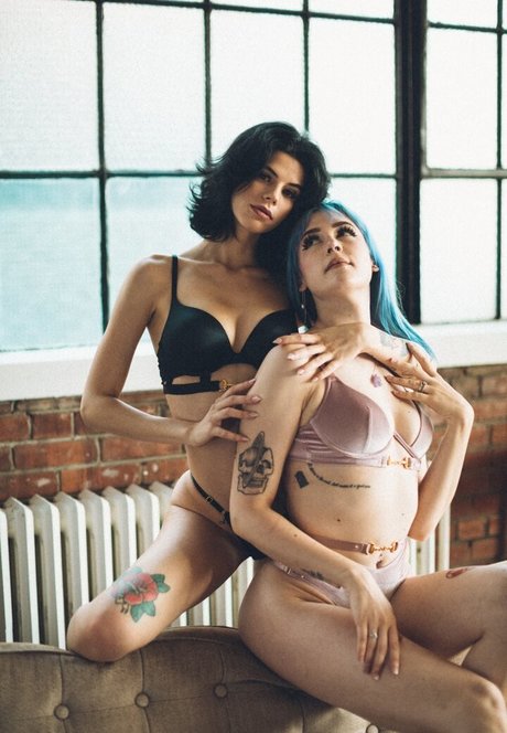 Rosemoontv onlyfans free porn