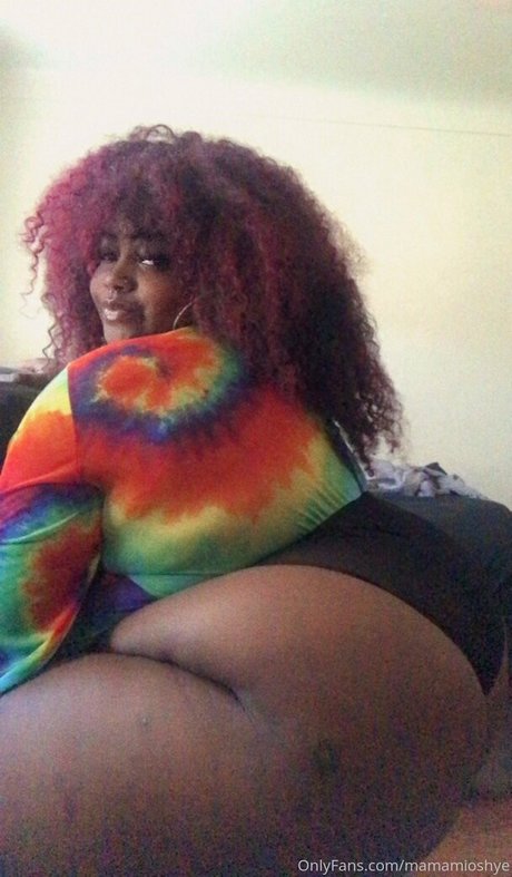 mamamioshye onlyfans leaj