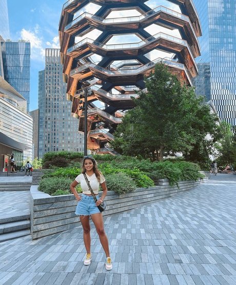 Leslie Sanchez onlyfans archive