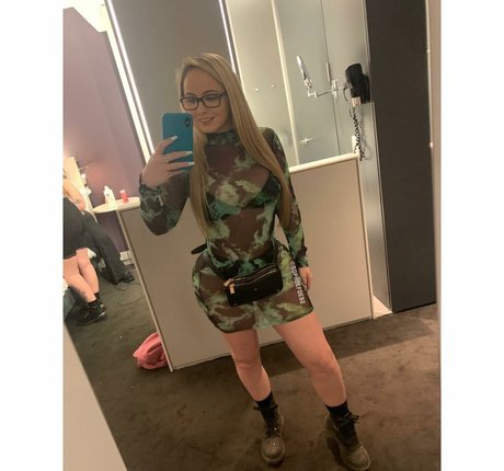 Sophie Defoe leaked nudes onlyfans