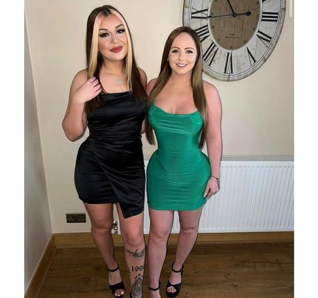 Sophie Defoe nude on onlyfans