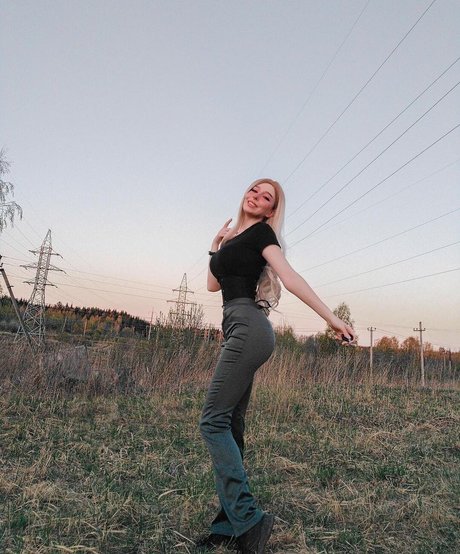 miss a n a s t a s i a onlyfans model images