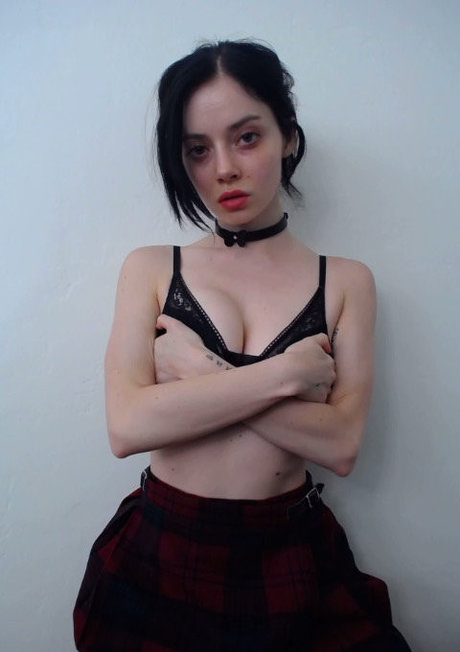 ohthumbelina naked only fans