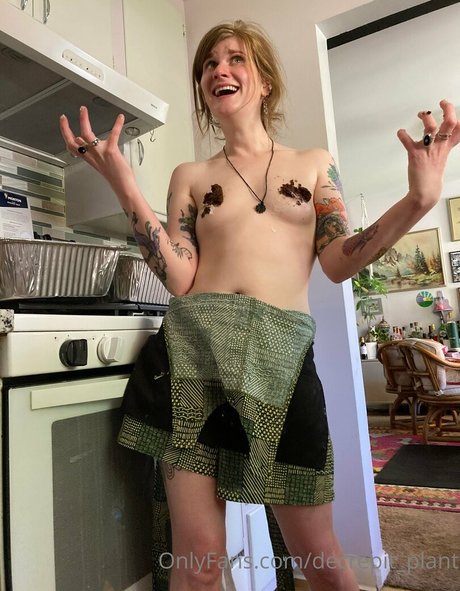 Decrepit plant onlyfans nude leaks