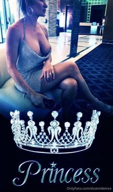 sloanriderxxx onlyfans striptease