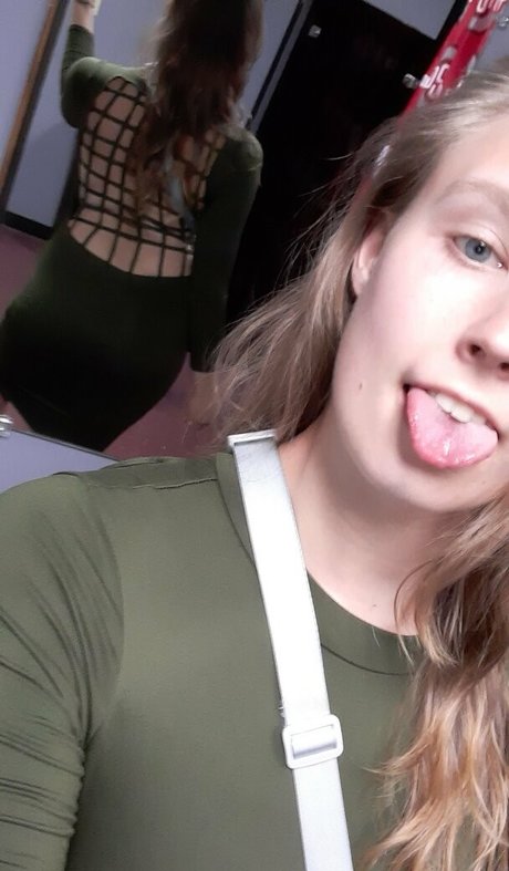 mislonglegs only fans photos