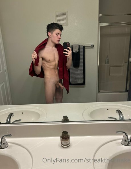 streakthesnake onlyfans strip