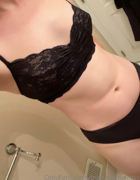 monicaflowerss leaked onlyfans porn