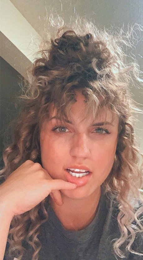 Nicholemhoward onlyfans leaked free