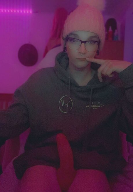 eevie chan free only fans