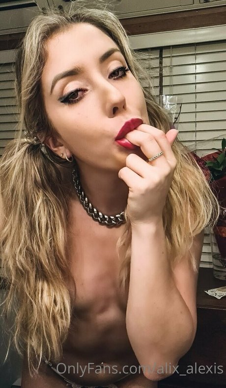 alix alexis only fans pic