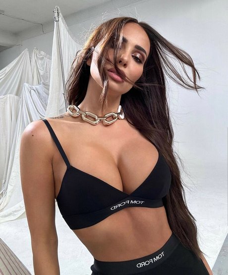 Nikoleta Lozanova onlyfans sexy