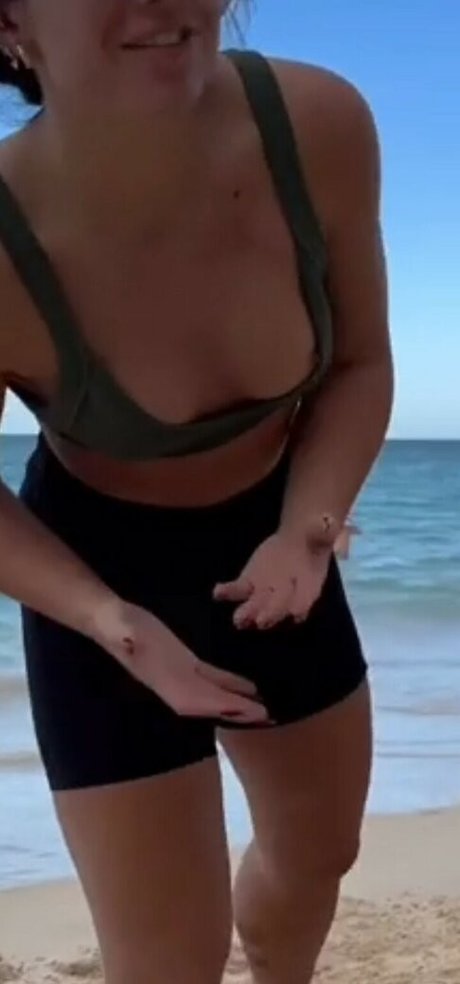 Tabitha Swatosh leaked onlyfans