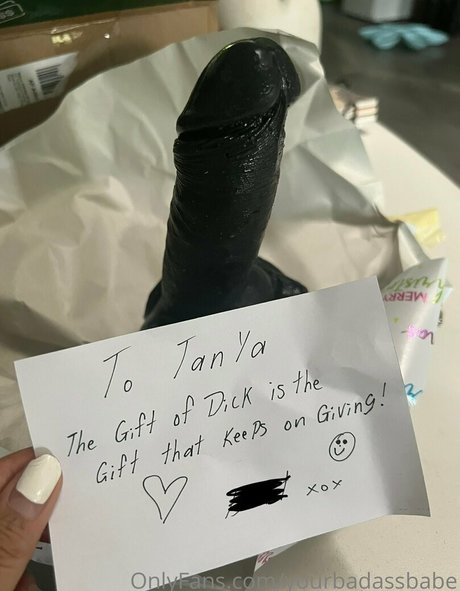 yourbadassbabe only fans leaks