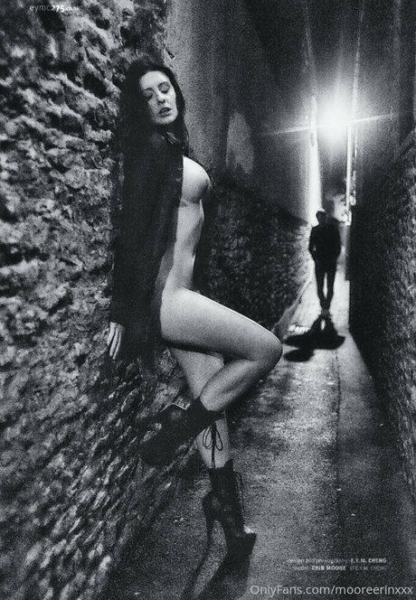 mooreerinxxx onlyfans de