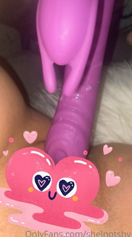 shelnotshy onlyfans sextape
