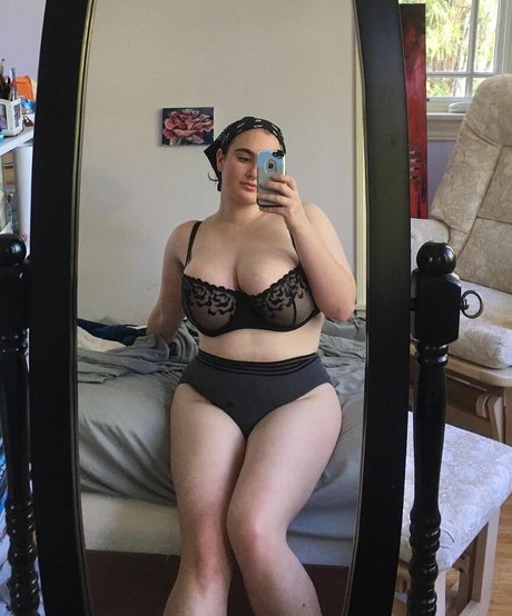 Alida Roos onlyfans nudes