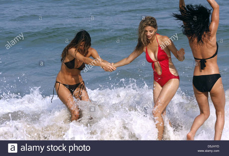 Angela Sarafyan onlyfans striptease