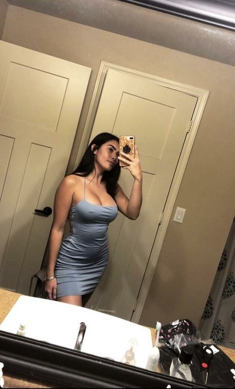 Jazmin Bertrand sexy onlyfans