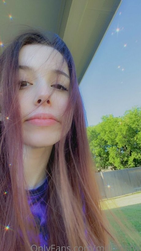 EmiliaNSFW nude onlyfans