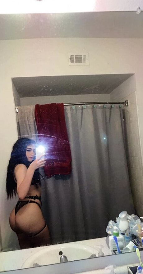 Sarah Urby onlyfans boobs