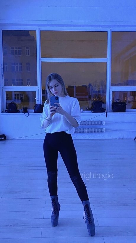 rightregie onlyfans nide