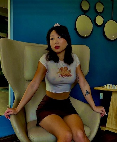 vivacious honey onlyfans sexy