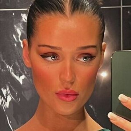 Rine Milane onlyfans pictures