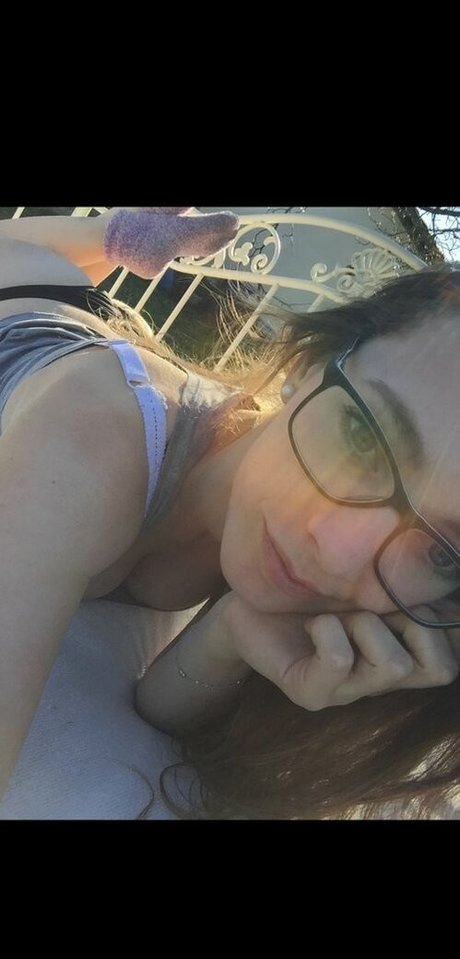 s b 1994 nudes only fans