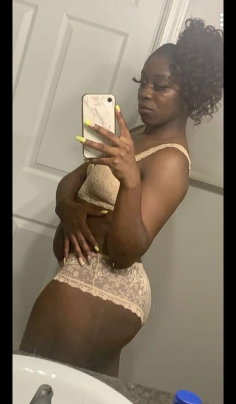 antoniopearl onlyfans naked