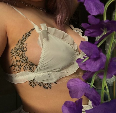 cyberbullyslut naked onlyfans leaks