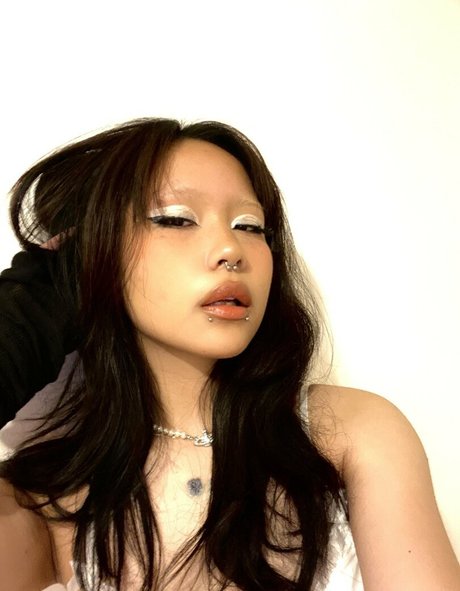 yacchi nude onlyfans pics