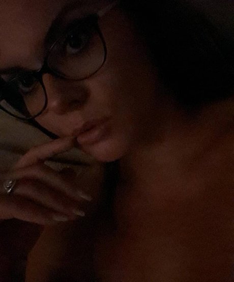 sweetheat 69 onlyfans model photos