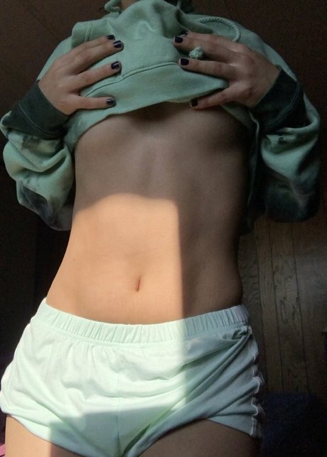 Lilly Brown onlyfans leaj