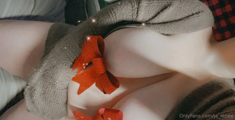 ja renee onlyfans striptease