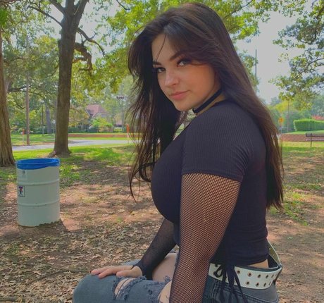 Sarah Lynne Marie onlyfans sex