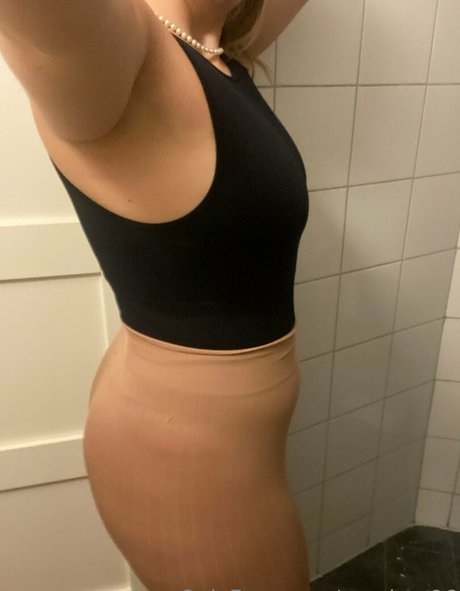 monicar96 onlyfans post