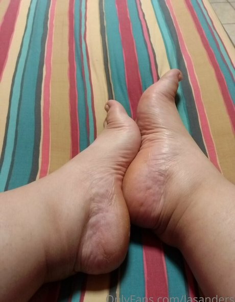 lasanders onlyfans striptease