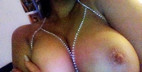 Charlotte Smith onlyfans leaked