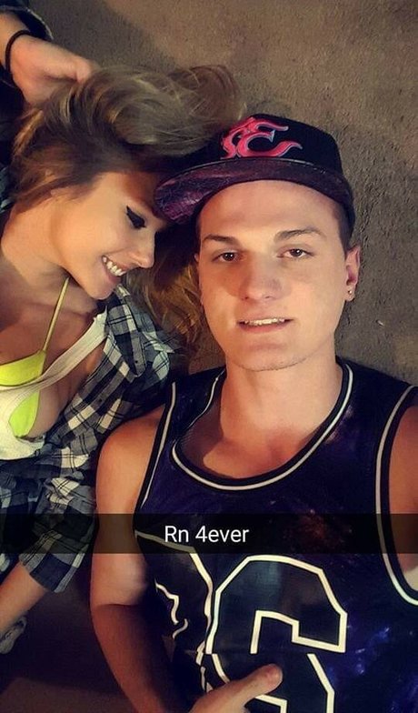 Daria Thibault onlyfans nude tits